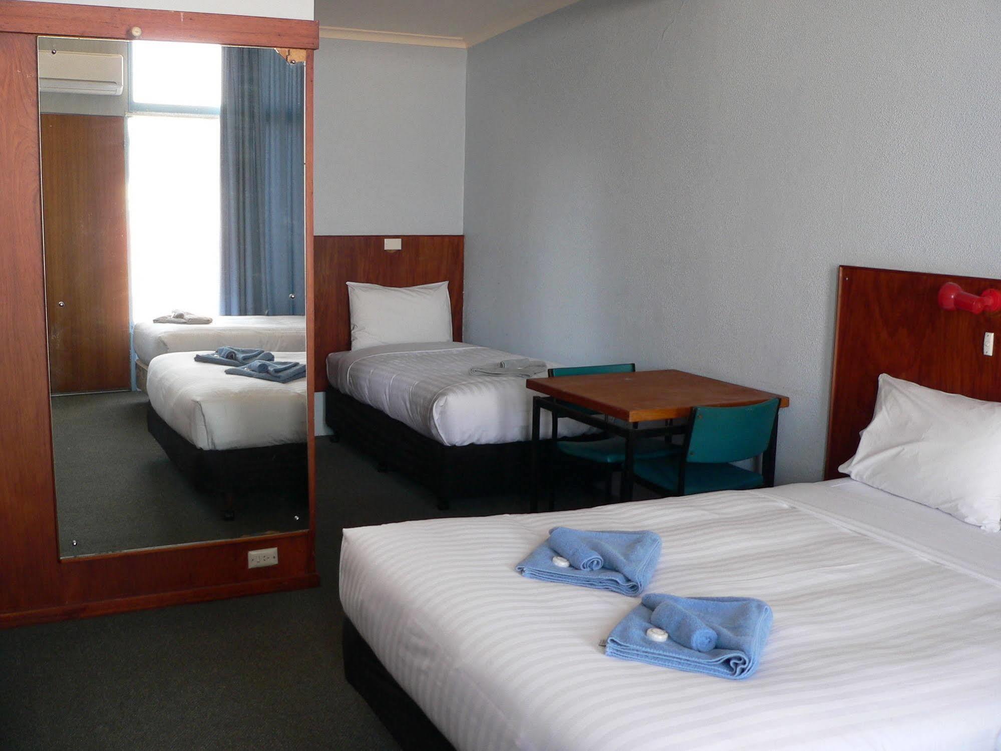 Ship Inn Motel Yarram Exterior foto